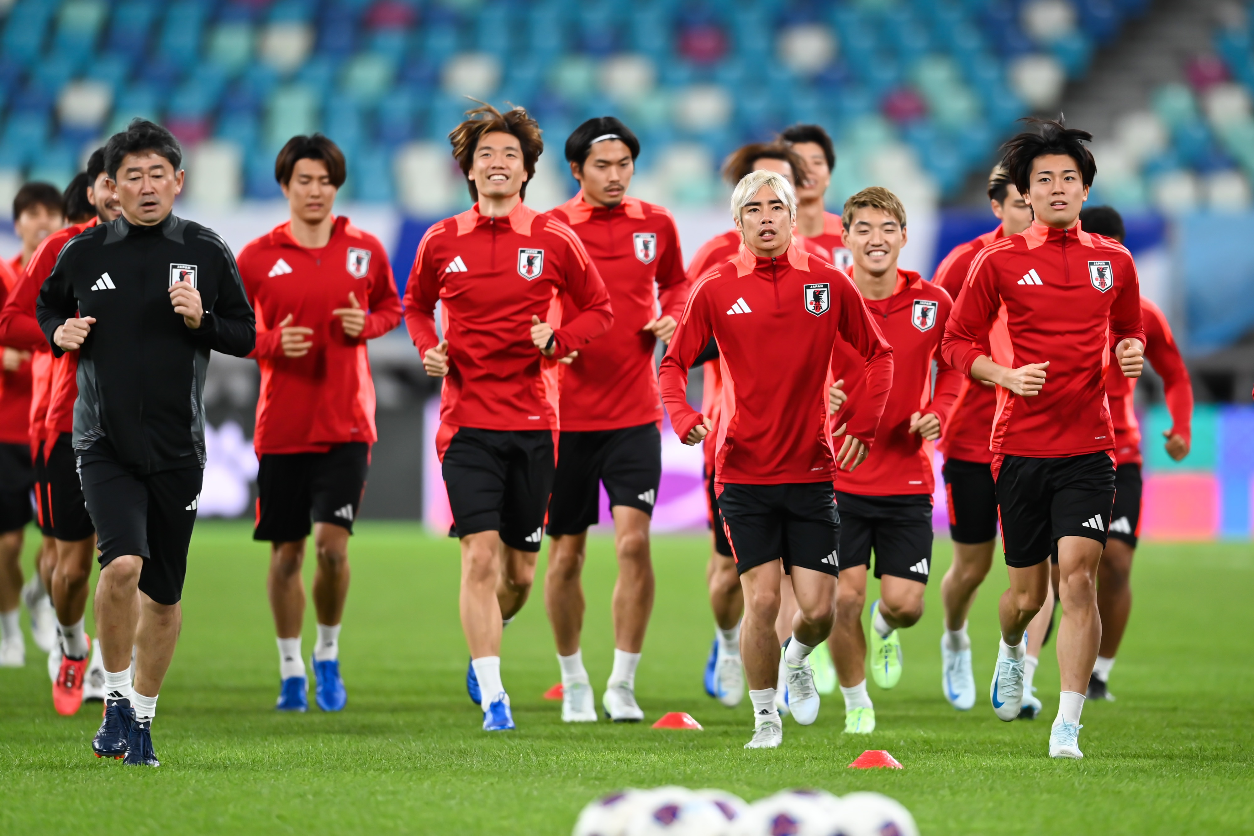 日媒：日本隊27人今日集結，除前田大然、長友佑都外都參加了集訓